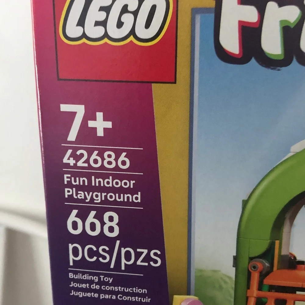 Lego friends fun indoor playground 42686